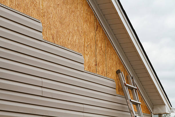 24/7 Emergency Vinyl Siding experts in Lindenhurst, IL